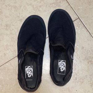Like new All black Vans slip ons
